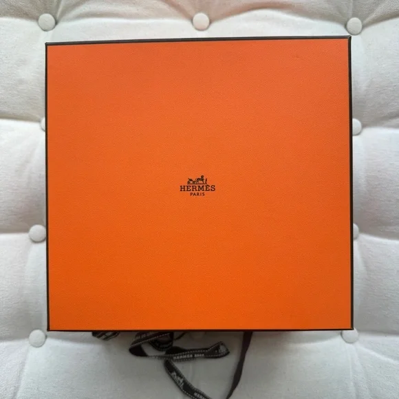 SOLD HERMES Taupe Evercolor leather Mini Roulis 18 Shoulder Bag - Picture 9 of 9